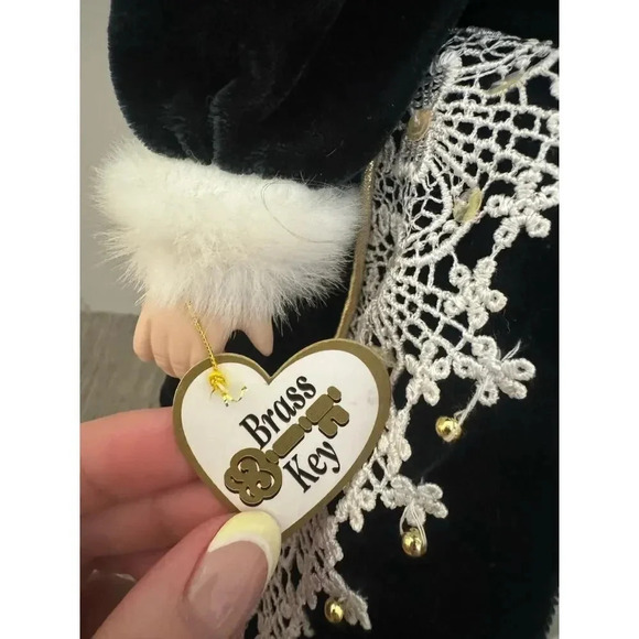 Brass Key Victorian Rose Collection Genuine Porcelain Doll Special Edition 1997 - Picture 5 of 8